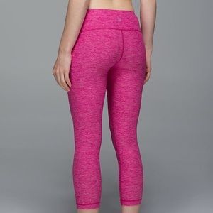 Lululemon Wunder Under Crop II- pink